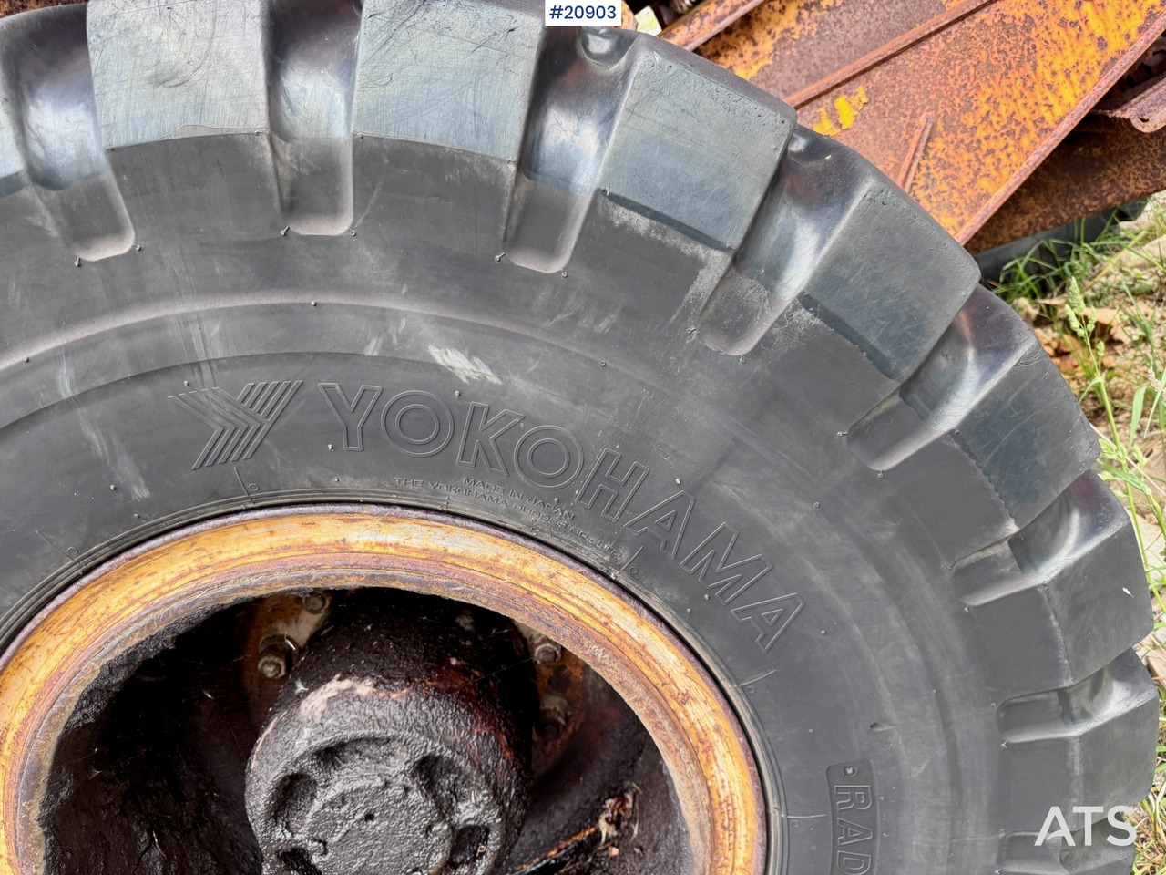 Yokohama RB31- 20.5R25 - Wheel and tire package for Construction machinery: picture 5 Yokohama RB31- 20.5R25 - Wheel and tire package for Construction machinery: picture 5