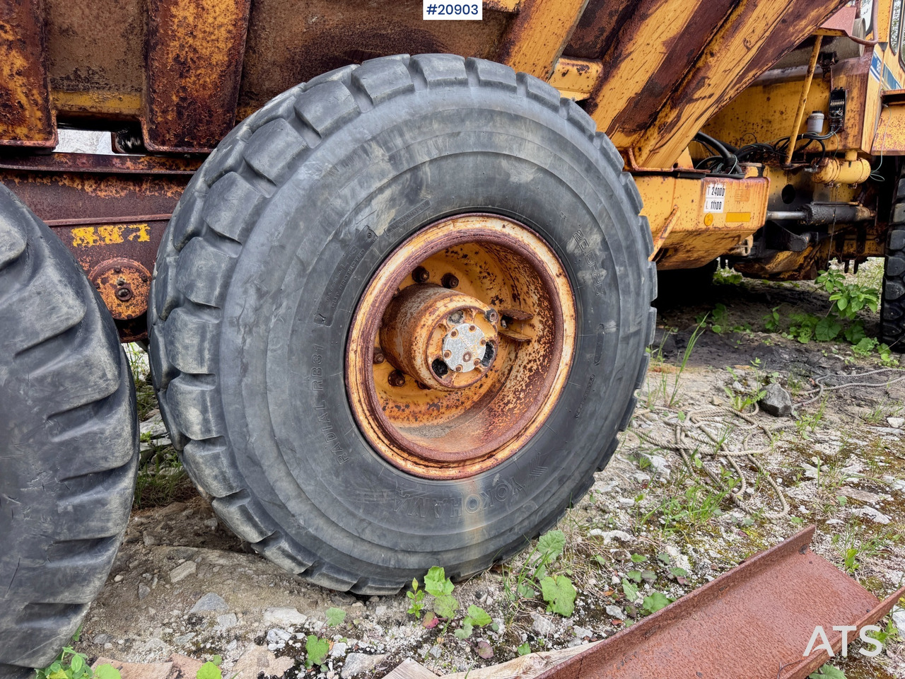 Yokohama RB31- 20.5R25 - Wheel and tire package for Construction machinery: picture 1 Yokohama RB31- 20.5R25 - Wheel and tire package for Construction machinery: picture 1