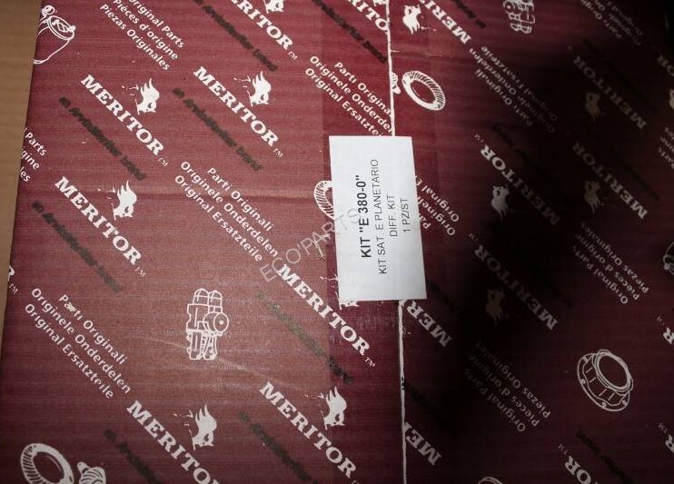 Renault Couple conique complet MS17X 7421597138 7421597139 7421597140 7421597141 7421597142 Couple conique avec bloc differentiel en origine méritor - Differential gear for Truck: picture 1 Renault Couple conique complet MS17X 7421597138 7421597139 7421597140 7421597141 7421597142 Couple conique avec bloc differentiel en origine méritor - Differential gear for Truck: picture 1