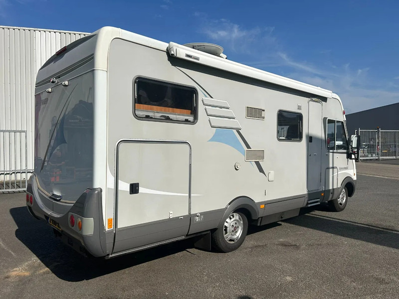 Fiat B644 6 personen HYMER de mooiste van Nederland - Integrated motorhome: picture 2 Fiat B644 6 personen HYMER de mooiste van Nederland - Integrated motorhome: picture 2