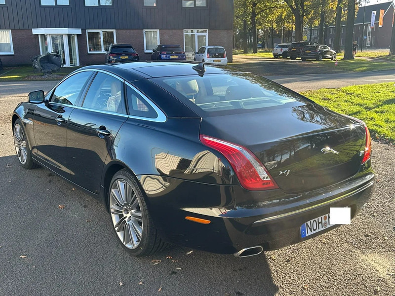 Jaguar XJ 3.0 V6D 275 PK /AUTOM / PANO DAK / VOL LEDER / MERIDAN / EXPORT PRICE - Saloon car: picture 5 Jaguar XJ 3.0 V6D 275 PK /AUTOM / PANO DAK / VOL LEDER / MERIDAN / EXPORT PRICE - Saloon car: picture 5