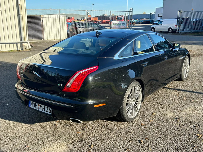 Jaguar XJ 3.0 V6D 275 PK /AUTOM / PANO DAK / VOL LEDER / MERIDAN / EXPORT PRICE - Saloon car: picture 2 Jaguar XJ 3.0 V6D 275 PK /AUTOM / PANO DAK / VOL LEDER / MERIDAN / EXPORT PRICE - Saloon car: picture 2