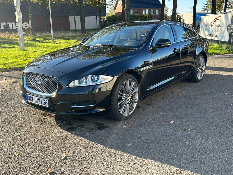 Jaguar XJ 3.0 V6D 275 PK /AUTOM / PANO DAK / VOL LEDER / MERIDAN / EXPORT PRICE - Saloon car: picture 3 Jaguar XJ 3.0 V6D 275 PK /AUTOM / PANO DAK / VOL LEDER / MERIDAN / EXPORT PRICE - Saloon car: picture 3