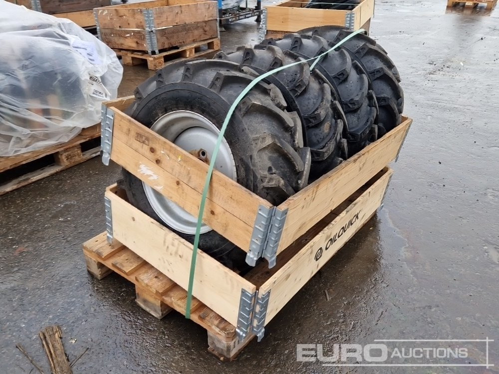 10.0/75-15.3 Tyres with Rims (4 of) - Tire: picture 3 10.0/75-15.3 Tyres with Rims (4 of) - Tire: picture 3