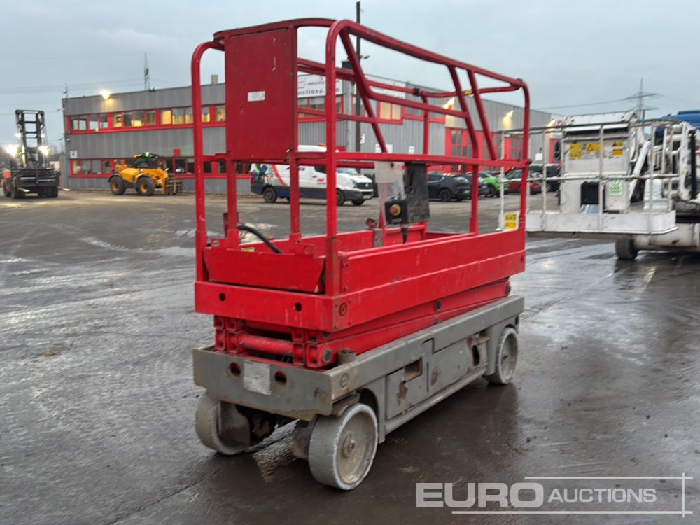 2010 Haulotte Compact 8 - Aerial platform: picture 5 2010 Haulotte Compact 8 - Aerial platform: picture 5