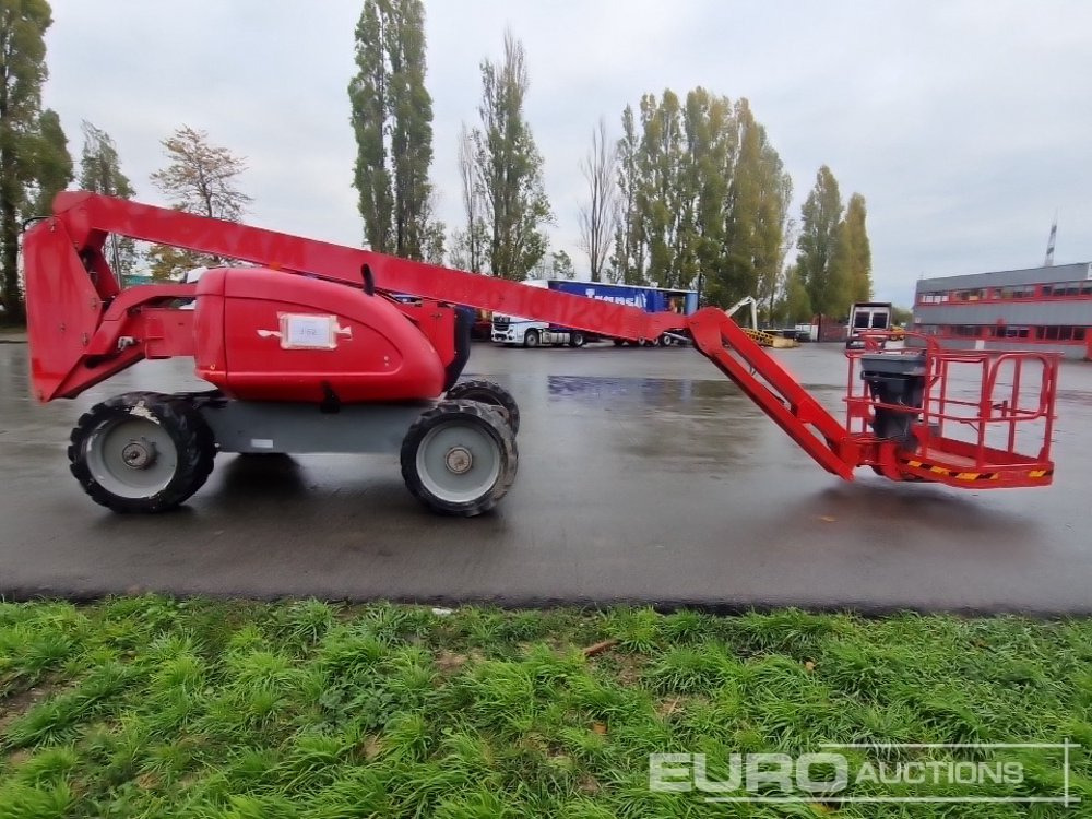 2011 JLG 600AJ - Articulated boom lift: picture 5 2011 JLG 600AJ - Articulated boom lift: picture 5