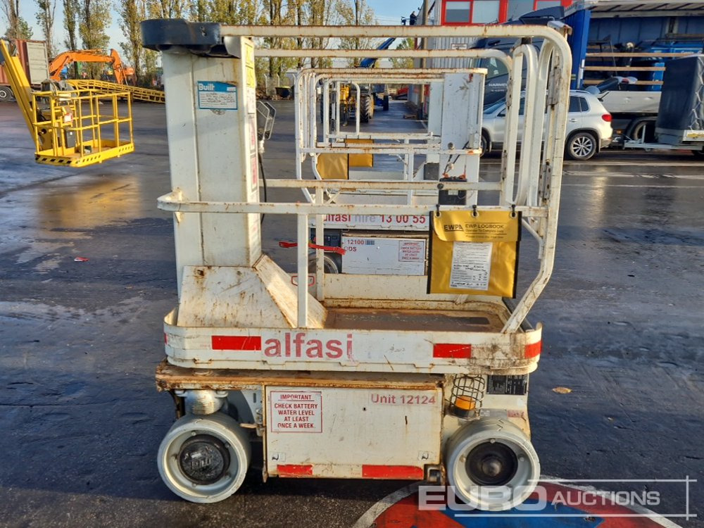 2013 JLG 1230ES - Vertical mast lift: picture 4 2013 JLG 1230ES - Vertical mast lift: picture 4