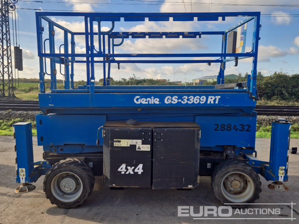 2015 Genie GS3369RT - Aerial platform: picture 2 2015 Genie GS3369RT - Aerial platform: picture 2