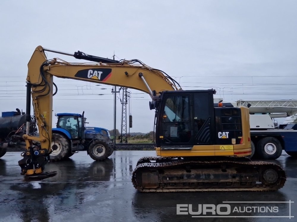 2016 CAT 325FLCR - Crawler excavator: picture 2 2016 CAT 325FLCR - Crawler excavator: picture 2