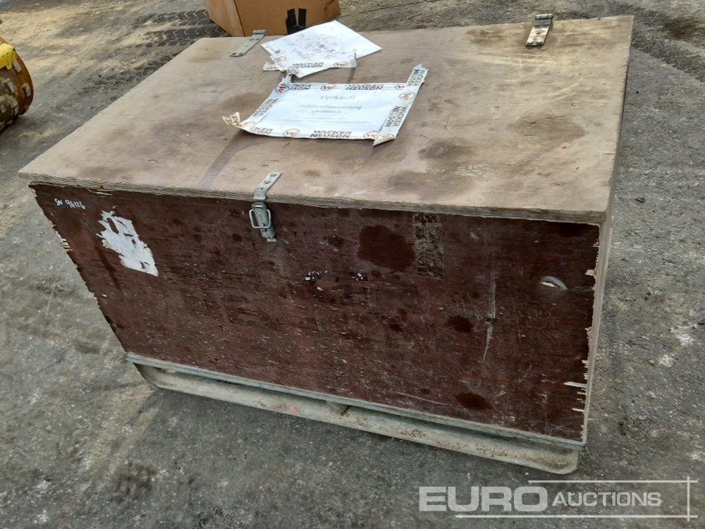 2017 Wacker Neuson Contents: 1 FUE-M/S 75A electronic frequency converter with 6 output sockets, 2 group switches and potentiometer (speed adjustment 0 - 200 Hz), 6 AR26/6/042 3.5kN external concrete - Construction equipment: picture 2 2017 Wacker Neuson Contents: 1 FUE-M/S 75A electronic frequency converter with 6 output sockets, 2 group switches and potentiometer (speed adjustment 0 - 200 Hz), 6 AR26/6/042 3.5kN external concrete - Construction equipment: picture 2