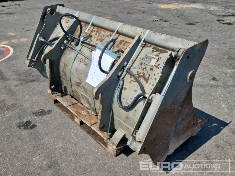4in1 Bucket to suit Volvo - Bucket: picture 3 4in1 Bucket to suit Volvo - Bucket: picture 3