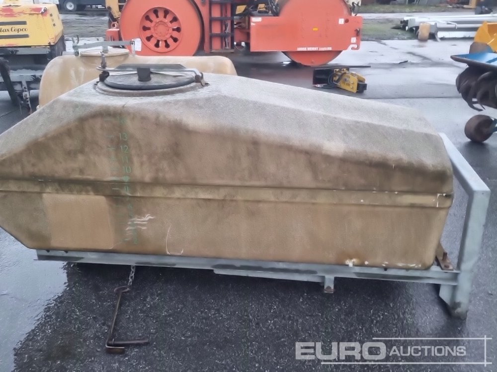 Fuel Bowser (2 of) - Storage tank: picture 2 Fuel Bowser (2 of) - Storage tank: picture 2