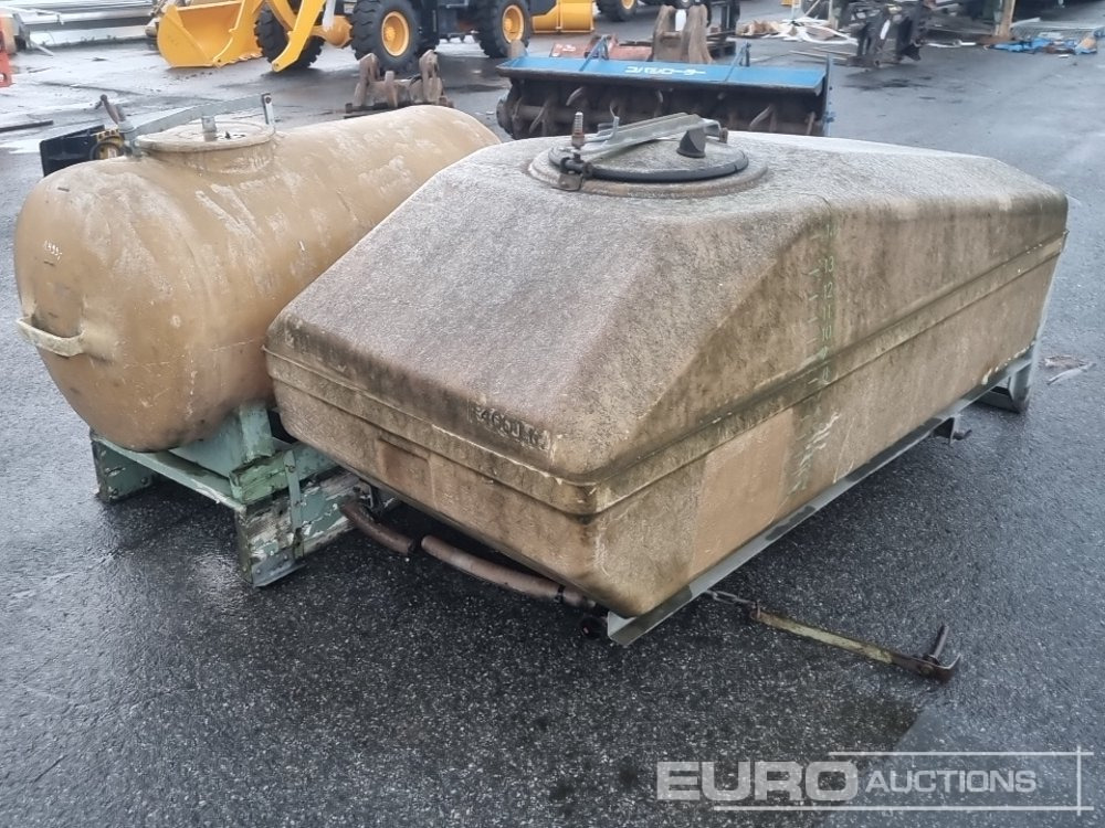 Fuel Bowser (2 of) - Storage tank: picture 1 Fuel Bowser (2 of) - Storage tank: picture 1