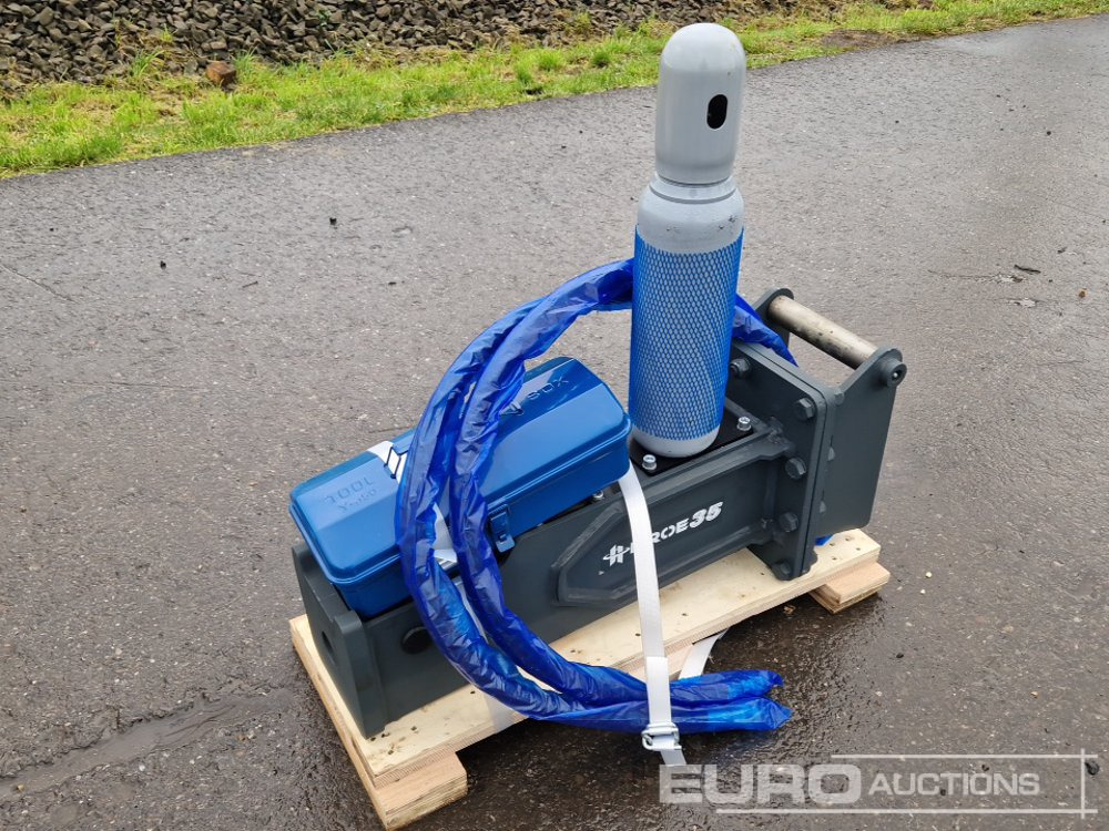 HEROE 35 - Hydraulic hammer: picture 1 HEROE 35 - Hydraulic hammer: picture 1