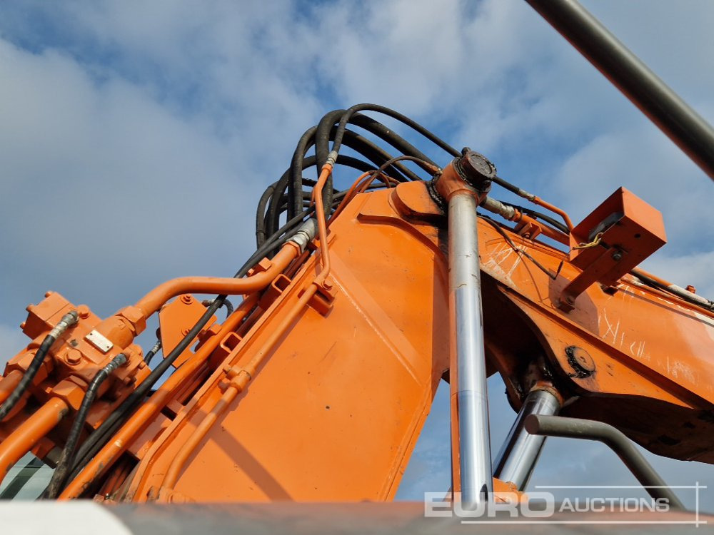 Wheel excavator Hitachi ZX140W-3: picture 24