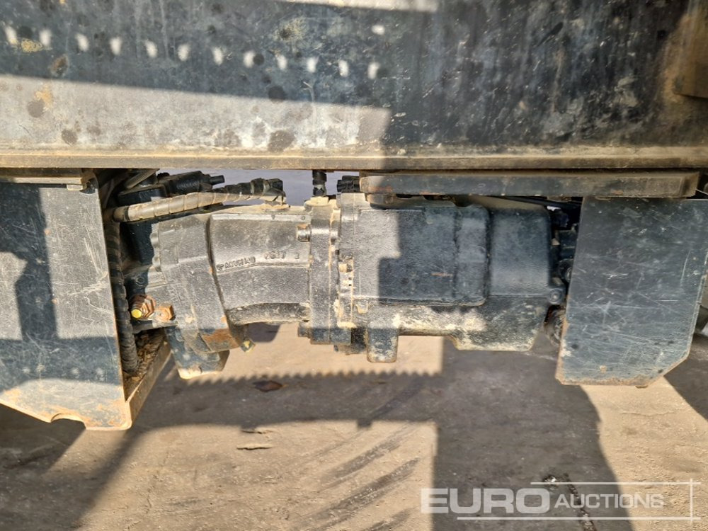 Wheel excavator Hitachi ZX140W-3: picture 17