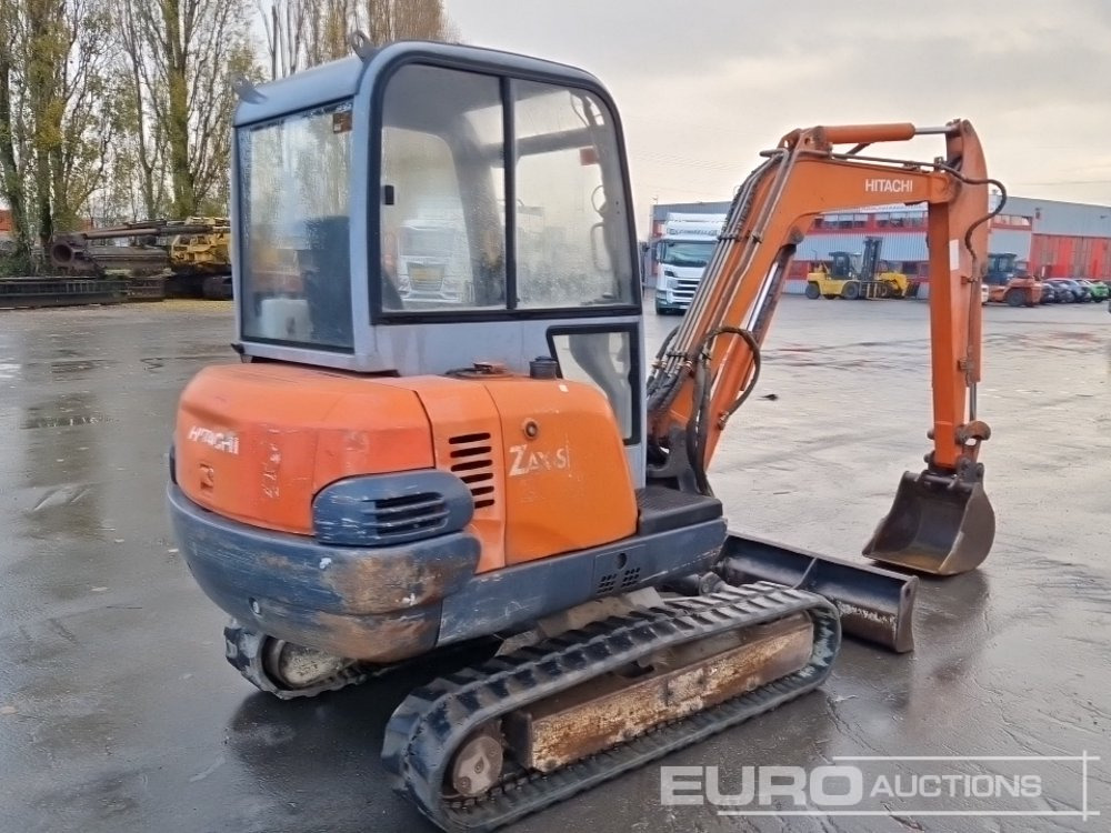 Hitachi ZX30 - Mini excavator: picture 5 Hitachi ZX30 - Mini excavator: picture 5