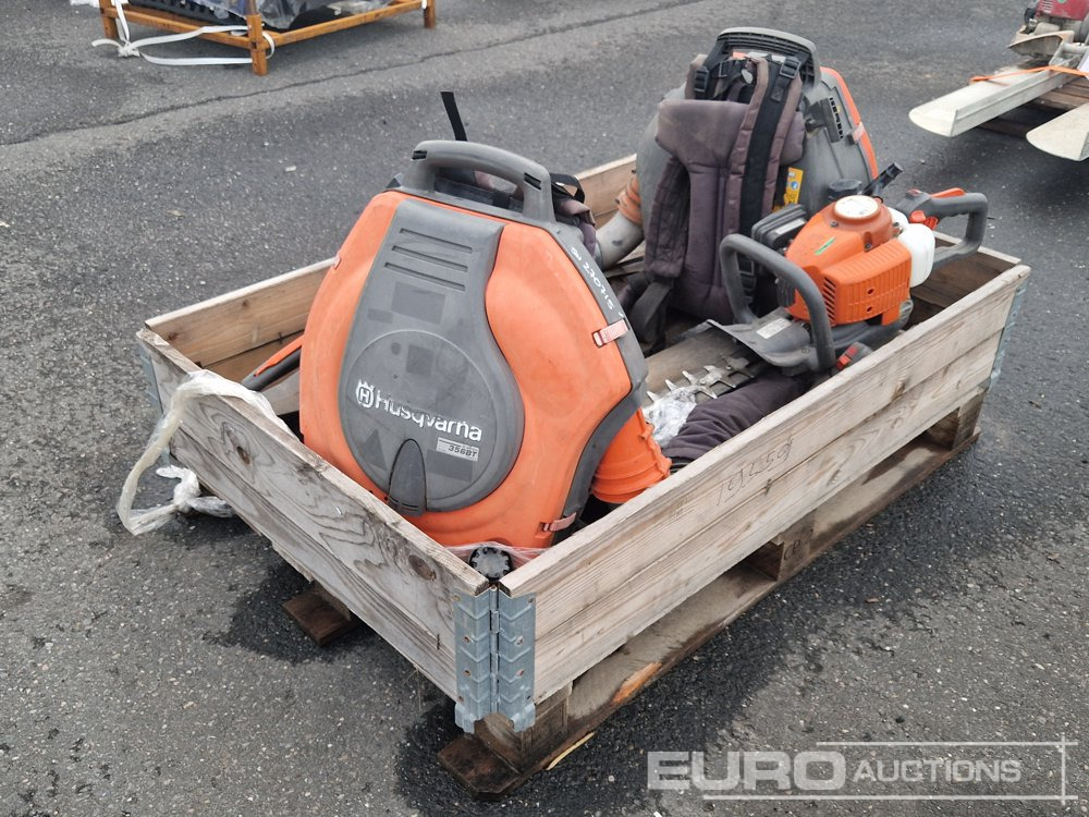 Husqvarna Leaf Blower (2 of) + Hedge Trimmer - Construction equipment: picture 4 Husqvarna Leaf Blower (2 of) + Hedge Trimmer - Construction equipment: picture 4