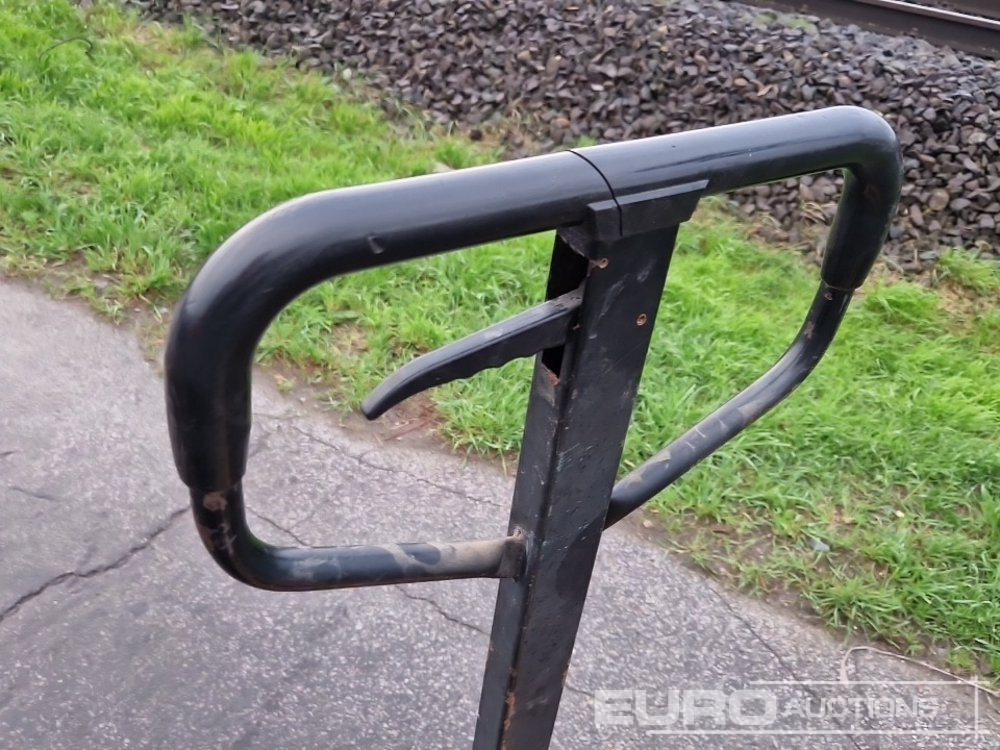 Material handling equipment Walk Behind Pallet Truck: picture 6 Material handling equipment Walk Behind Pallet Truck: picture 6