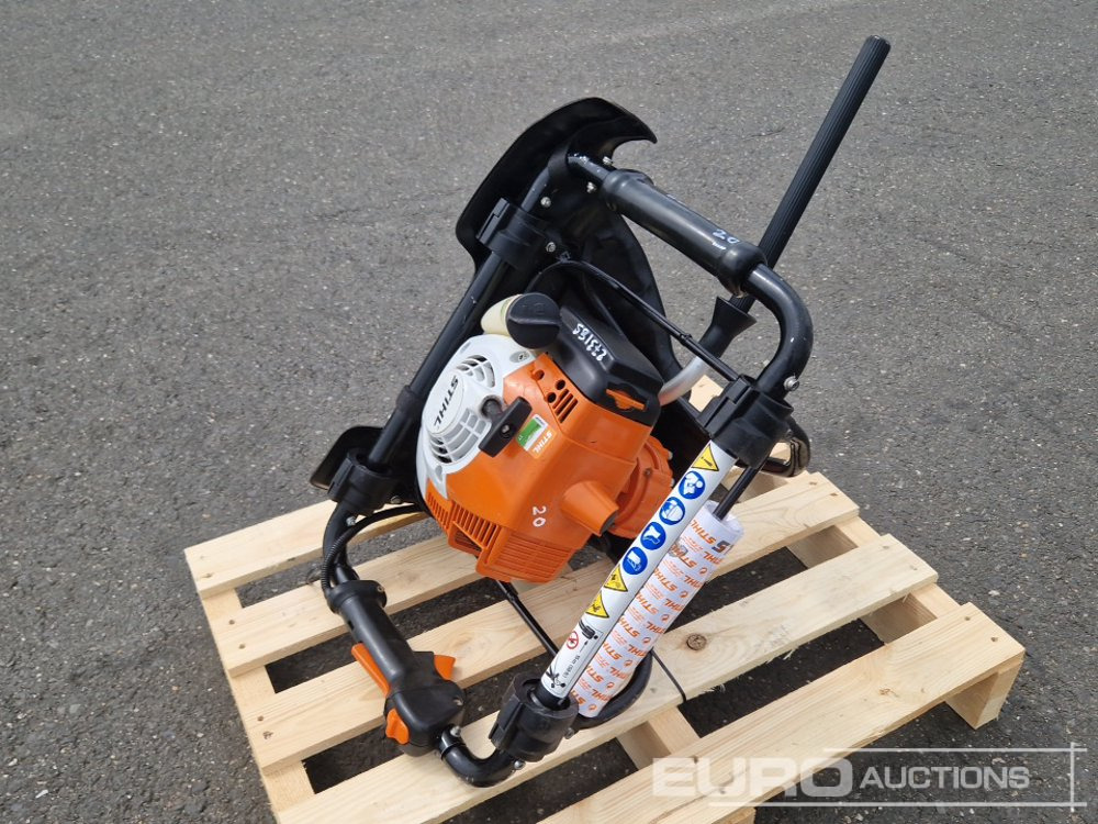 Stihl BT121Petrol Auger - Auger: picture 1 Stihl BT121Petrol Auger - Auger: picture 1