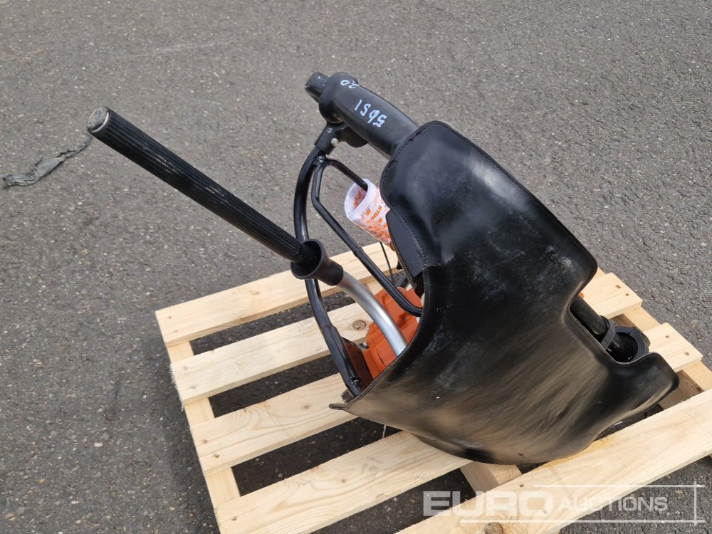 Stihl BT121Petrol Auger - Auger: picture 3 Stihl BT121Petrol Auger - Auger: picture 3