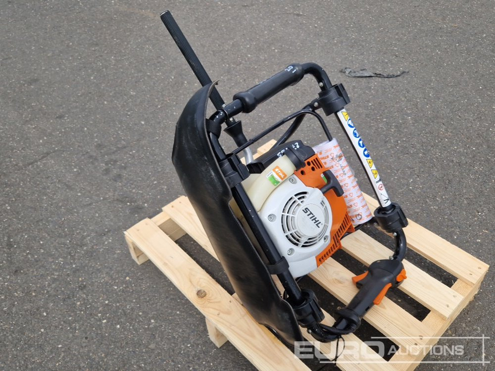 Stihl BT121Petrol Auger - Auger: picture 4 Stihl BT121Petrol Auger - Auger: picture 4