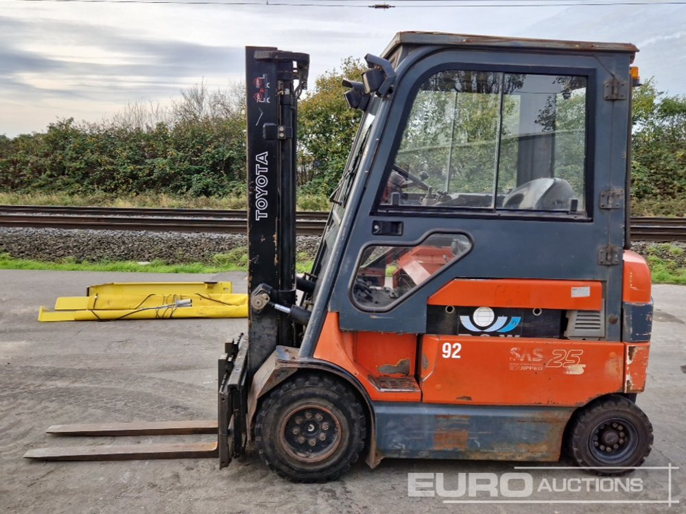 Toyota 7FBMF25 - Forklift: picture 2 Toyota 7FBMF25 - Forklift: picture 2