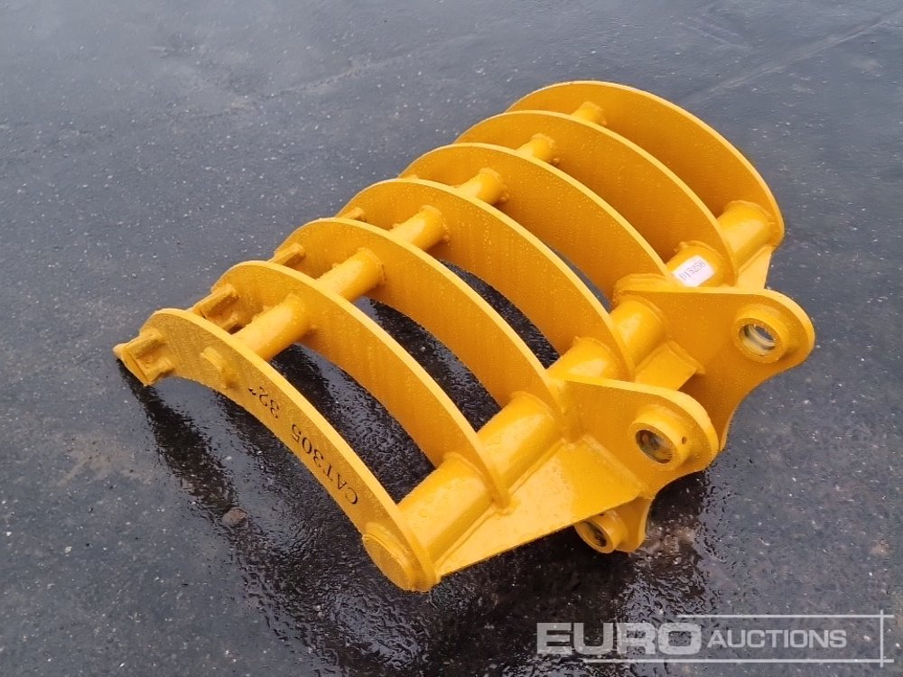 Unused 2025 GIYI 32" Rake to suit CAT 305 - Bucket: picture 2 Unused 2025 GIYI 32" Rake to suit CAT 305 - Bucket: picture 2