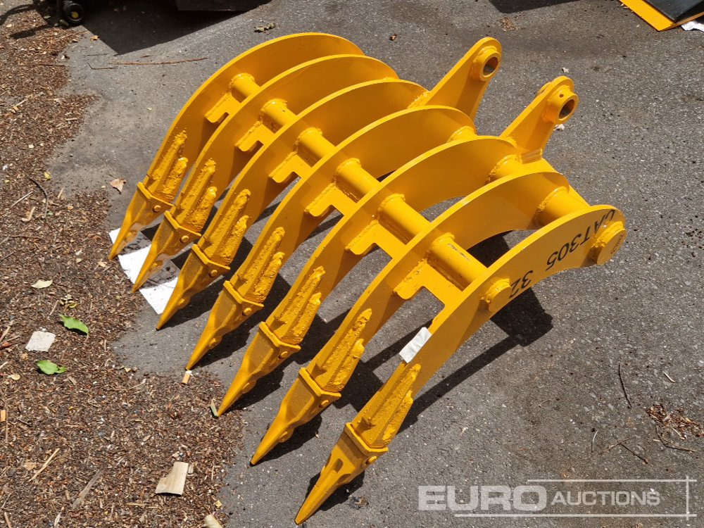 Unused 32" Rake to suit CAT 305 - Bucket: picture 1 Unused 32" Rake to suit CAT 305 - Bucket: picture 1