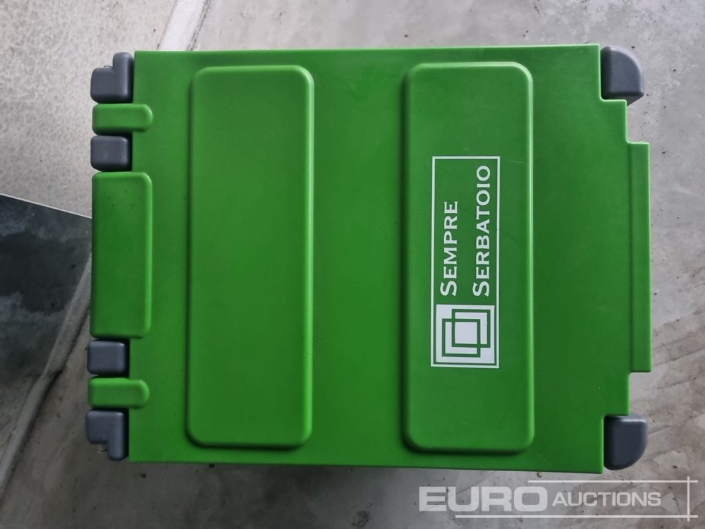 Unused Eversteel EV250 - Storage tank: picture 4 Unused Eversteel EV250 - Storage tank: picture 4