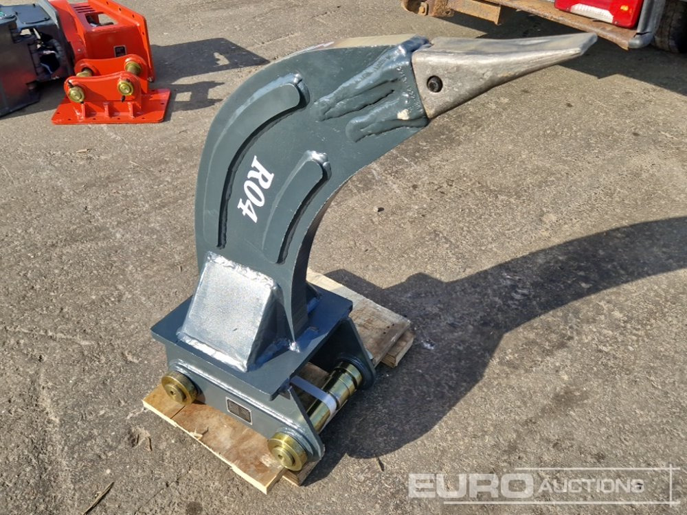 Unused R04 Ripper to Suit 50mm Pin - Bucket: picture 4 Unused R04 Ripper to Suit 50mm Pin - Bucket: picture 4