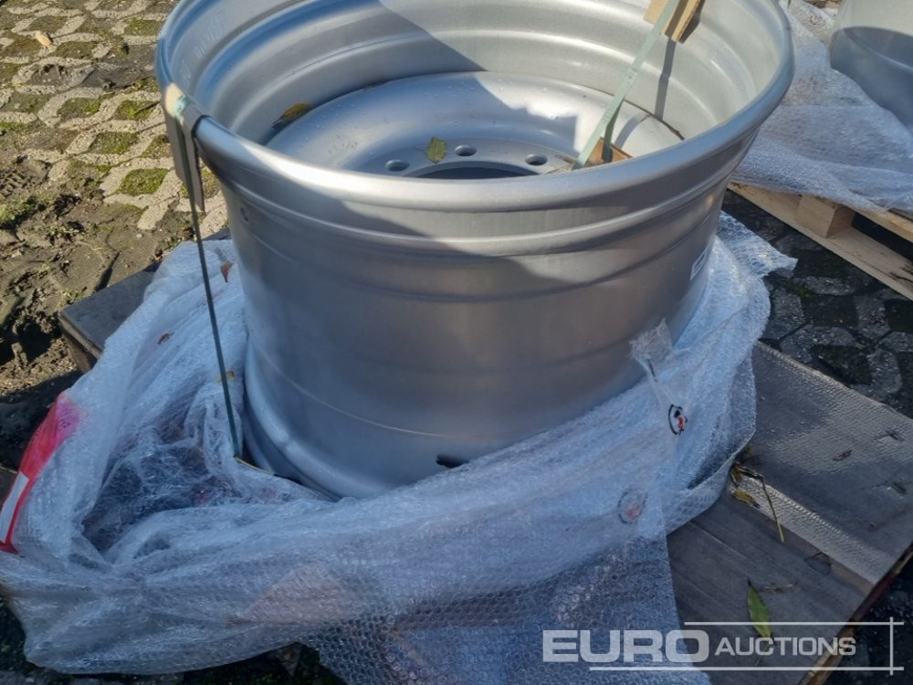 Unused Wacker Neuson Rim - Tire: picture 4 Unused Wacker Neuson Rim - Tire: picture 4