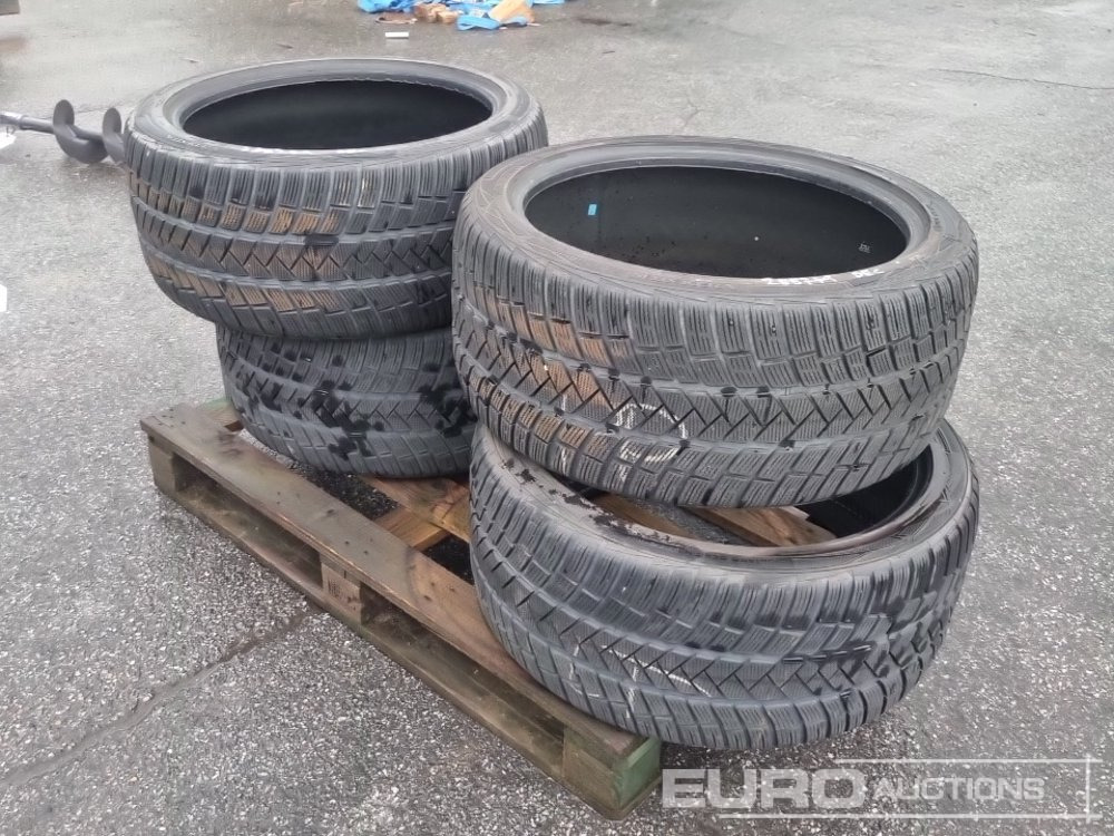Vredestein 295/35R21 Tyre (4 of) - Tire: picture 1 Vredestein 295/35R21 Tyre (4 of) - Tire: picture 1
