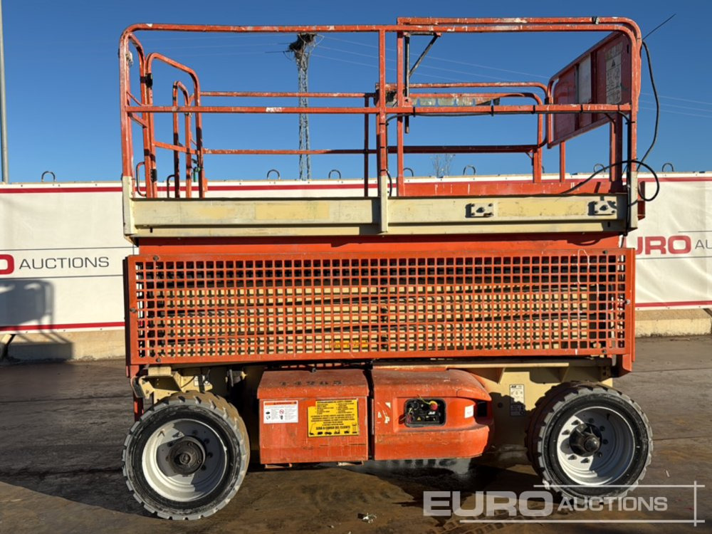 2007 JLG 3369LE - Scissor lift: picture 2 2007 JLG 3369LE - Scissor lift: picture 2