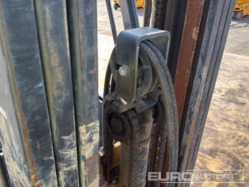 Electric forklift 2015 Toyota 8FBET18: picture 16