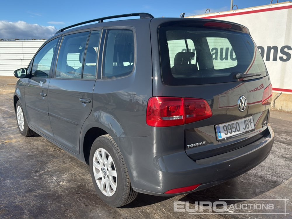 2015 Volkswagen Touran - Car: picture 3 2015 Volkswagen Touran - Car: picture 3