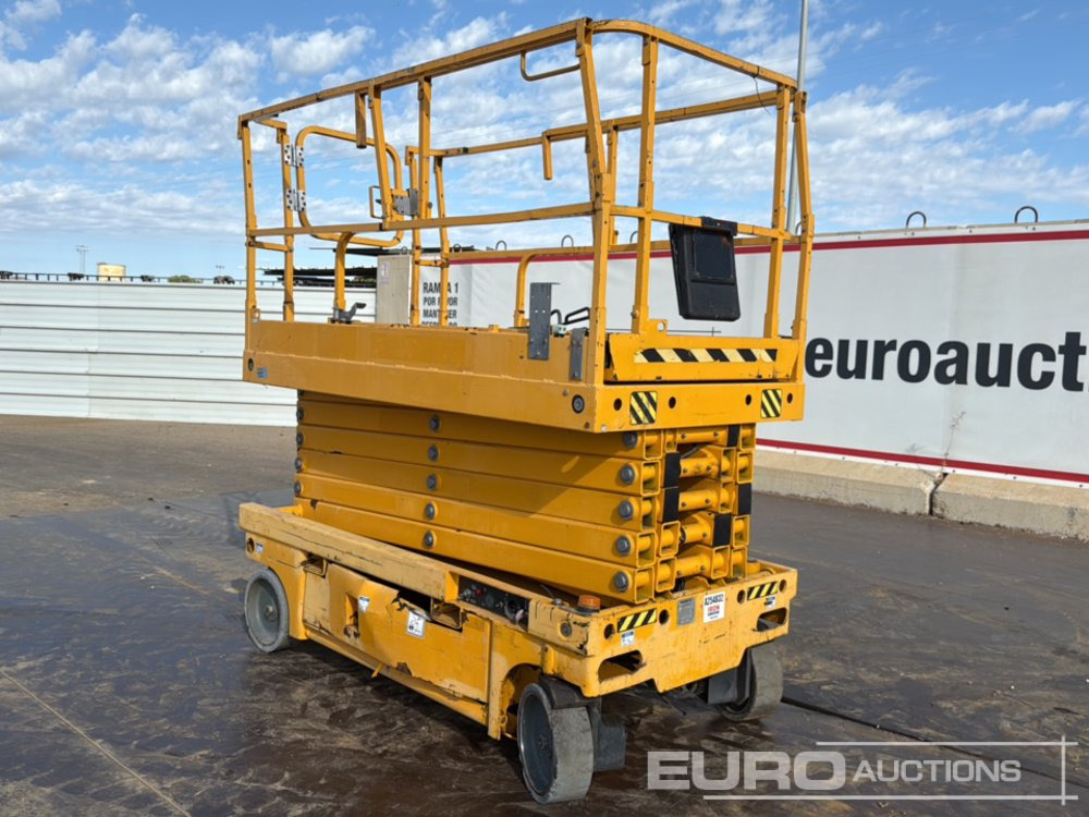 2016 Haulotte Compact 14 - Aerial platform: picture 3 2016 Haulotte Compact 14 - Aerial platform: picture 3