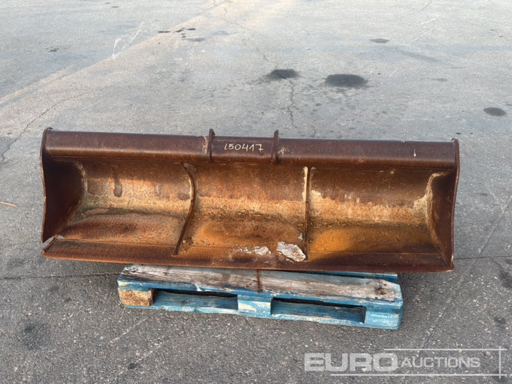 Arden 74" Cleaning Bucket to suit Excavator - Bucket: picture 5 Arden 74" Cleaning Bucket to suit Excavator - Bucket: picture 5