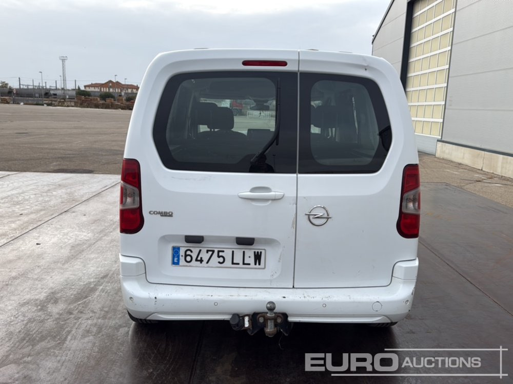2020 Opel COMBO LIFE - Commercial vehicle: picture 4 2020 Opel COMBO LIFE - Commercial vehicle: picture 4