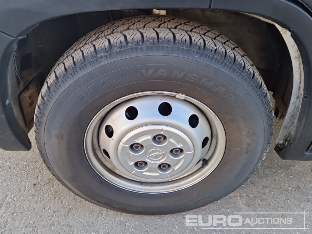 Commercial vehicle 2024 Opel Movano: picture 10