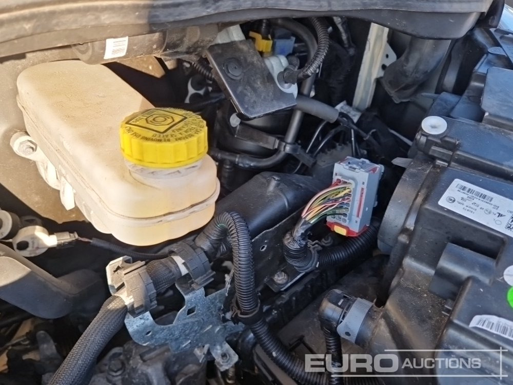 Commercial vehicle 2024 Opel Movano: picture 31