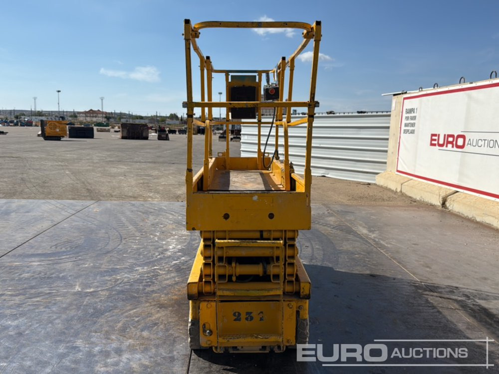 Haulotte Compact 10N - Aerial platform: picture 4 Haulotte Compact 10N - Aerial platform: picture 4