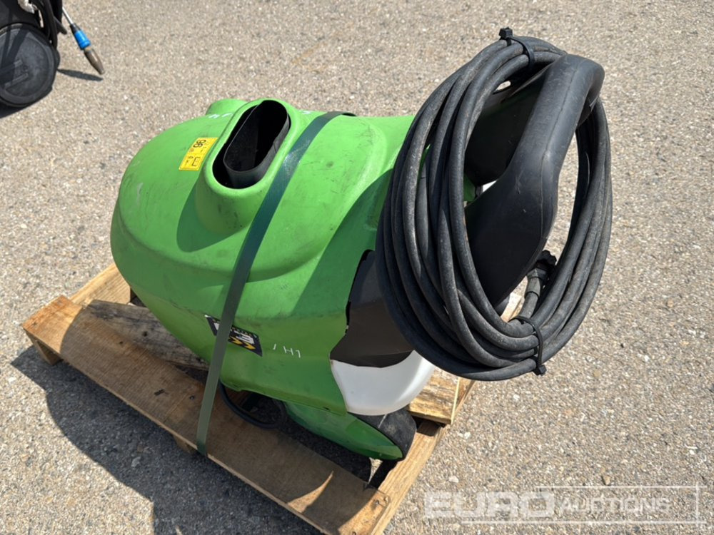 High Pressure Washer - Pressure washer: picture 1 High Pressure Washer - Pressure washer: picture 1