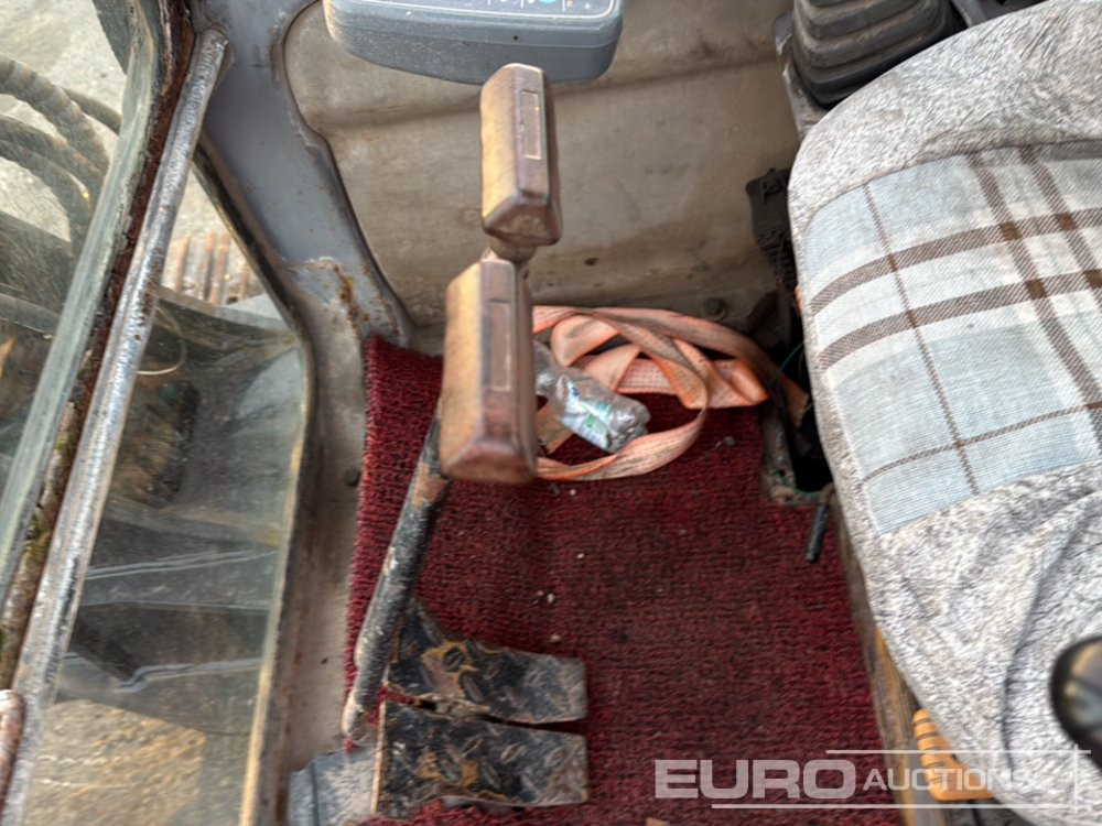 Mini excavator Hyundai R55-7: picture 30