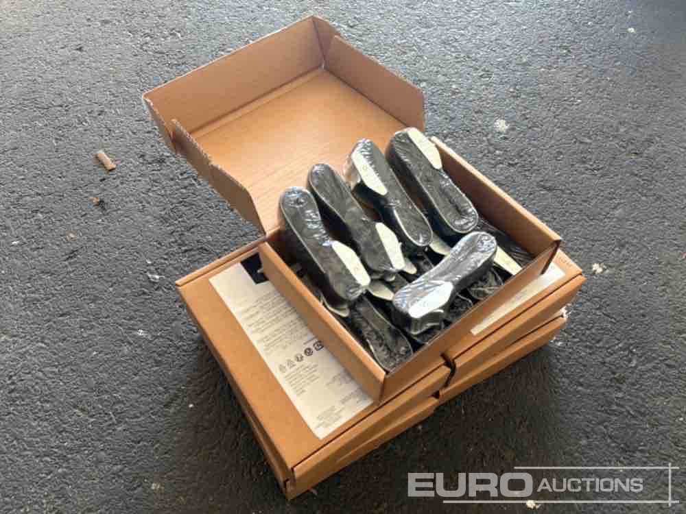 Lashing Straps (5 of) - Construction equipment: picture 1 Lashing Straps (5 of) - Construction equipment: picture 1