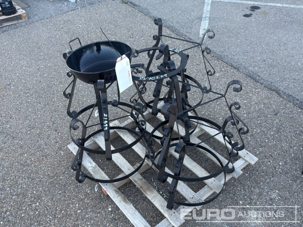 Outdoor Wood-Burning Fire Pits (4 of) / Brasero Exterior - Construction equipment: picture 1 Outdoor Wood-Burning Fire Pits (4 of) / Brasero Exterior - Construction equipment: picture 1