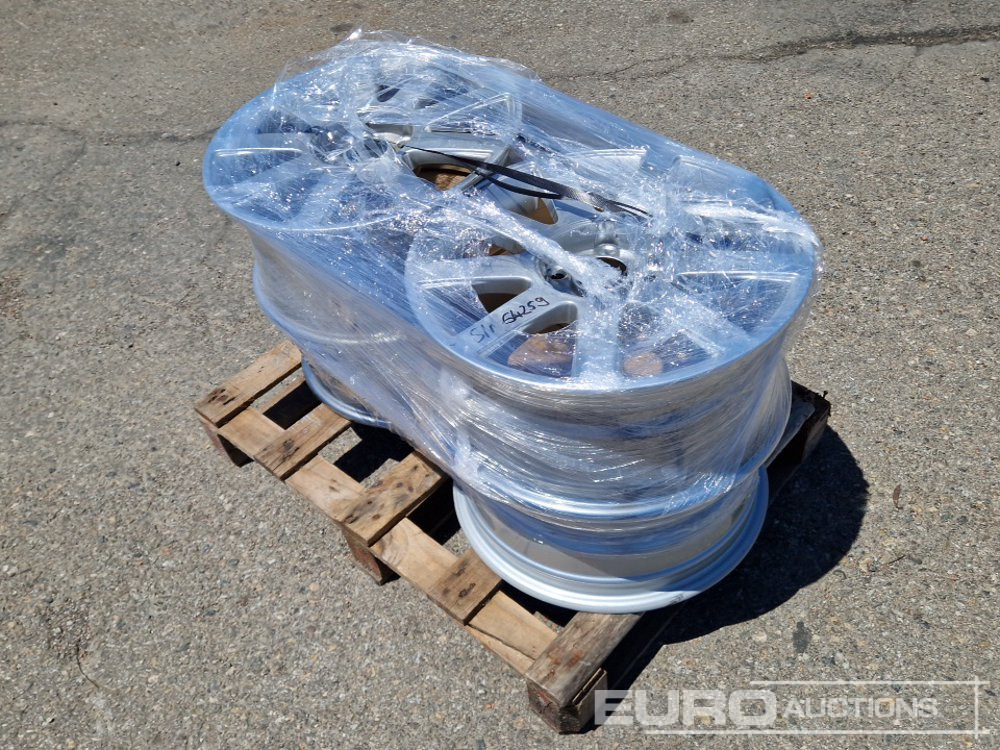 Pallet of Rims (4 of) - Tire: picture 3 Pallet of Rims (4 of) - Tire: picture 3