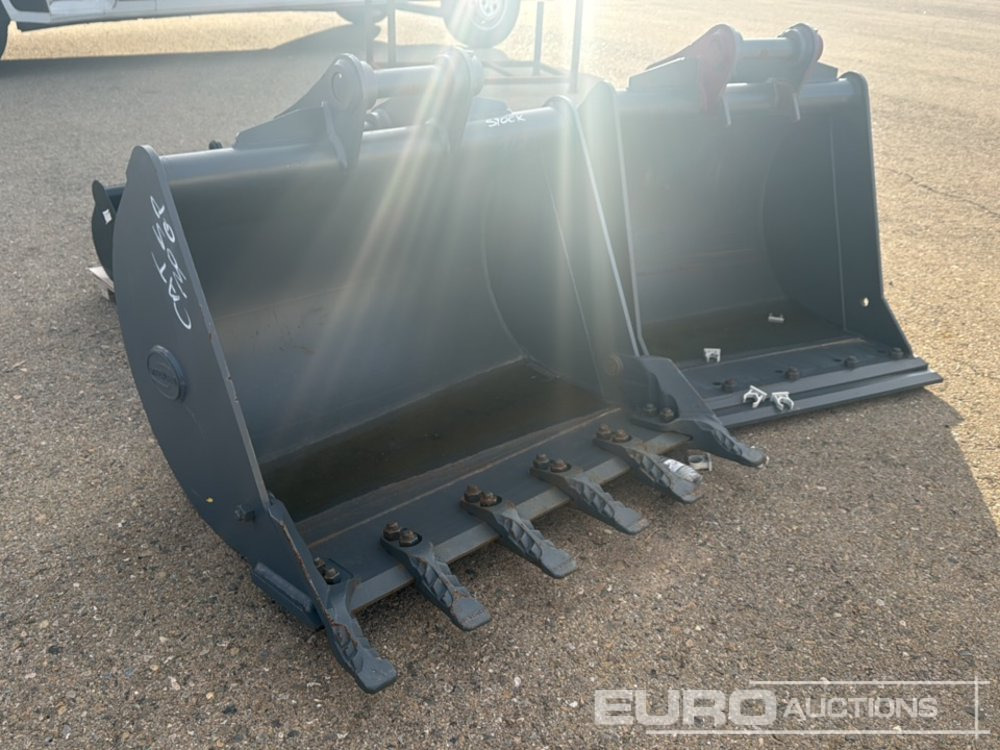 Strickland 36" & 30" Digging Buckets 45mm Pin to suit CAT 305 Excavator - Bucket: picture 4 Strickland 36" & 30" Digging Buckets 45mm Pin to suit CAT 305 Excavator - Bucket: picture 4