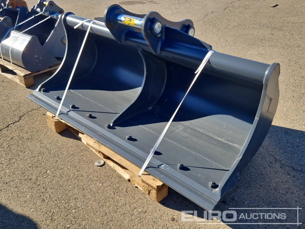 Strickland DB-13 - Bucket: picture 1 Strickland DB-13 - Bucket: picture 1