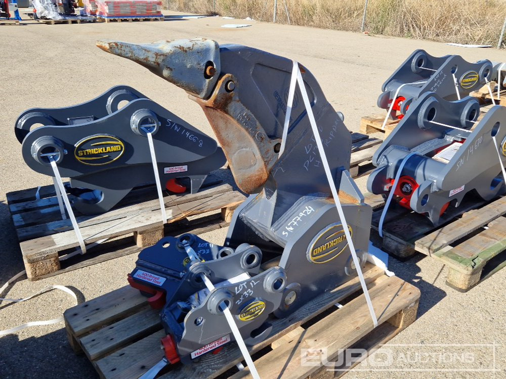 Strickland Set of Quick Coupler & Ripper - Ripper: picture 1 Strickland Set of Quick Coupler & Ripper - Ripper: picture 1